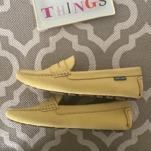 “Eastland” Patricia penny loafer driving moc; yellow nubuc; size 7; NWOT - Picture 11 of 13